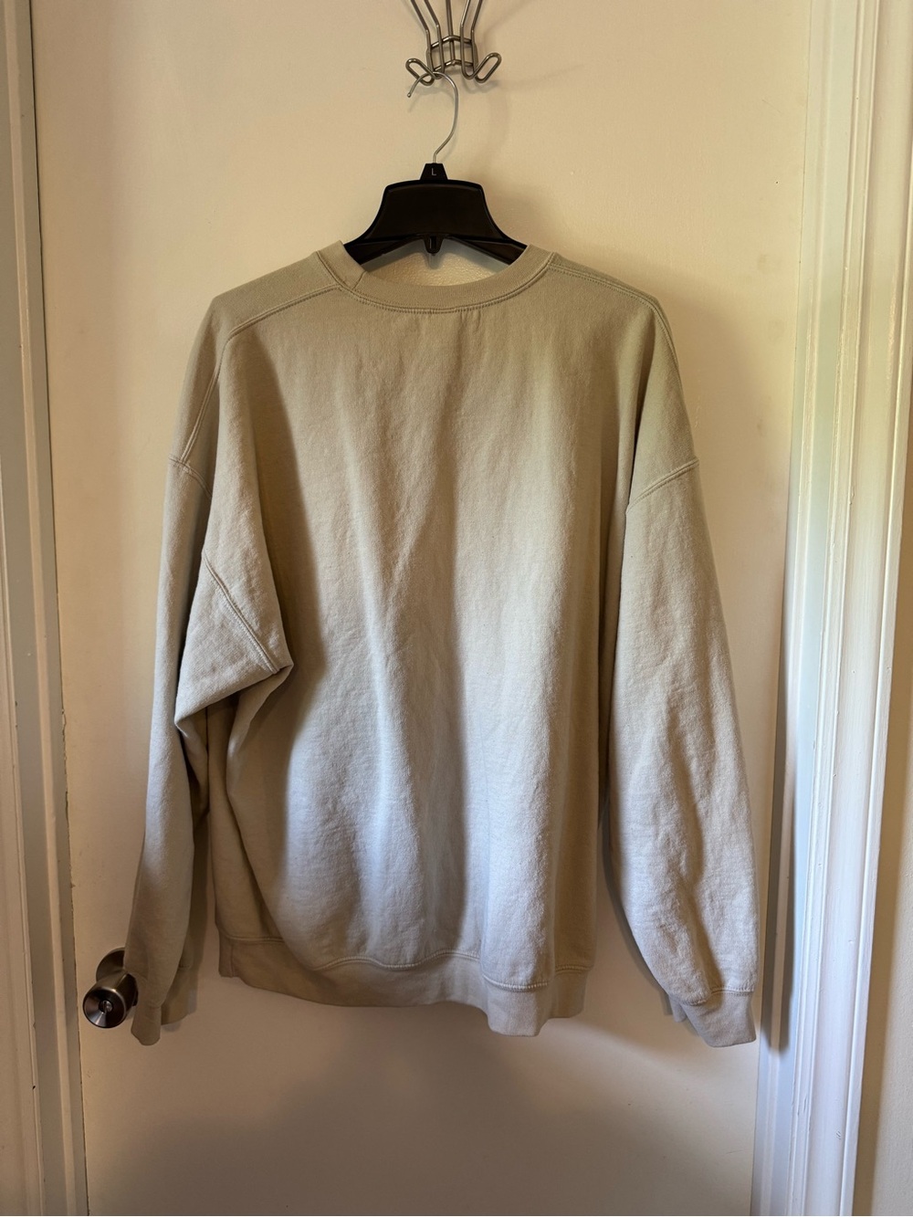 Gildan Beige Crewneck Sweatshirt with "my tummy hurts" Text - Picture 4 of 4